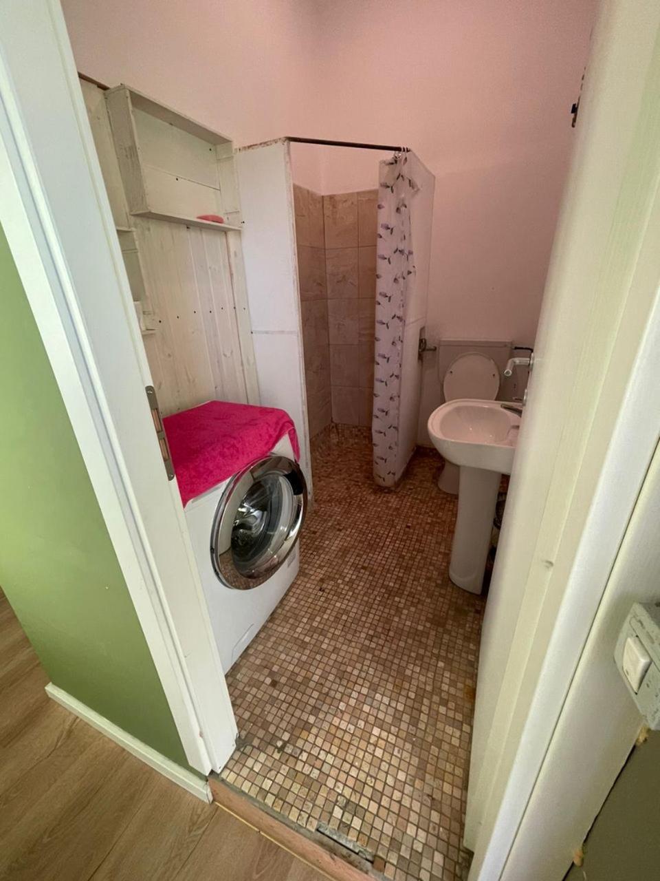 Yes Apartment Tirana Bagian luar foto